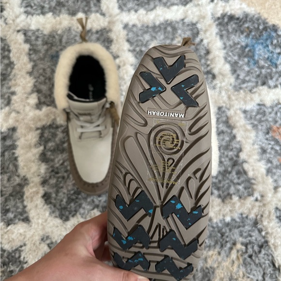 Manitobah Mukluk Skoden Ankle Boots - Picture 4 of 5